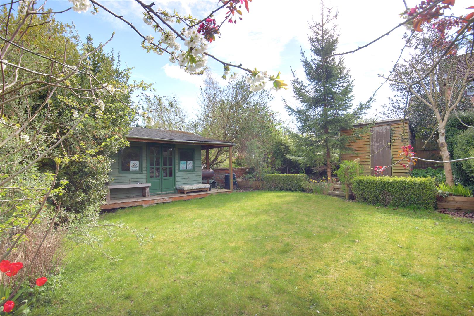 West End, Walkington
